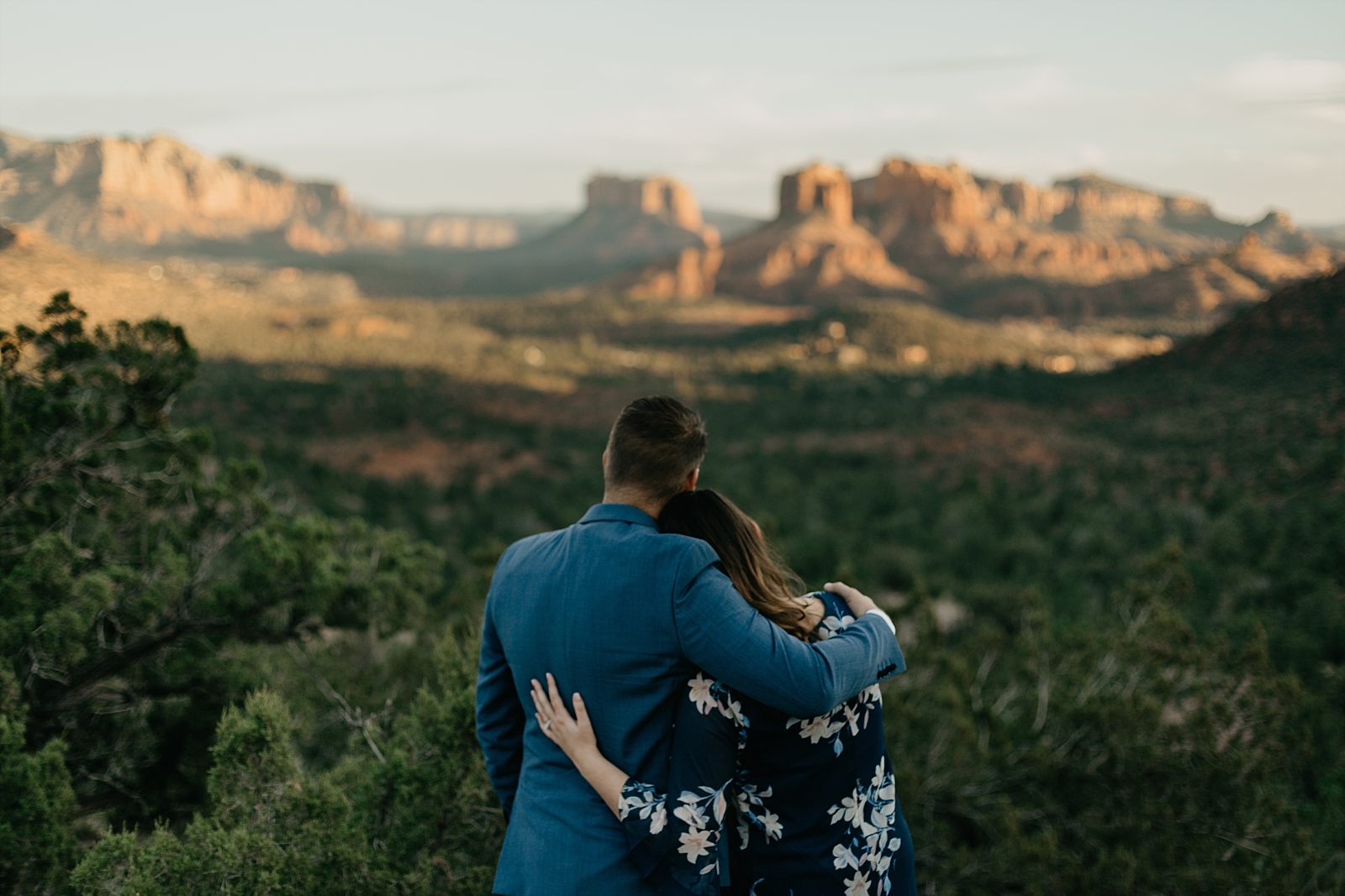 Cuddly Sedona Arizona engagement session red rock overlook views Samantha Patri Photography