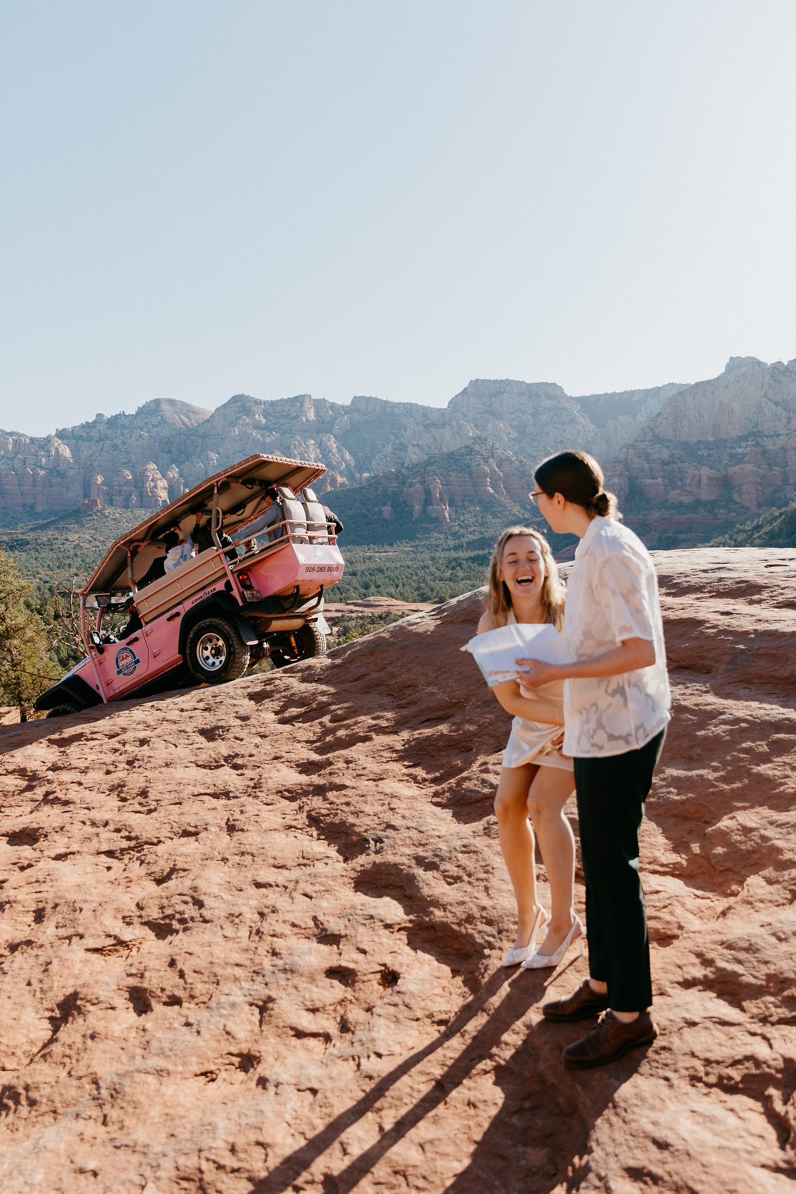 Sedona AZ pink Jeep tour photobombing couples elopement